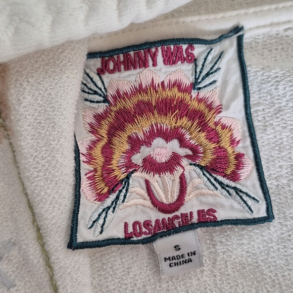 Johnny Was Cleo Short Sleeve Embroidered White French Terry Hoodie - Size S - Picture 15 of 16